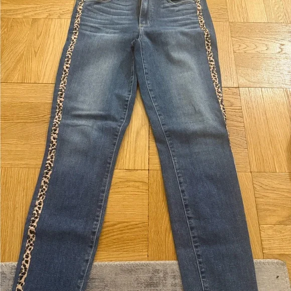 Paige skinny jeans with leopard trim